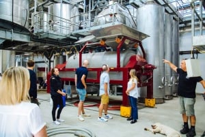 From Sydney: Full-Day Hunter Valley Tour w/ Tastings & Lunch