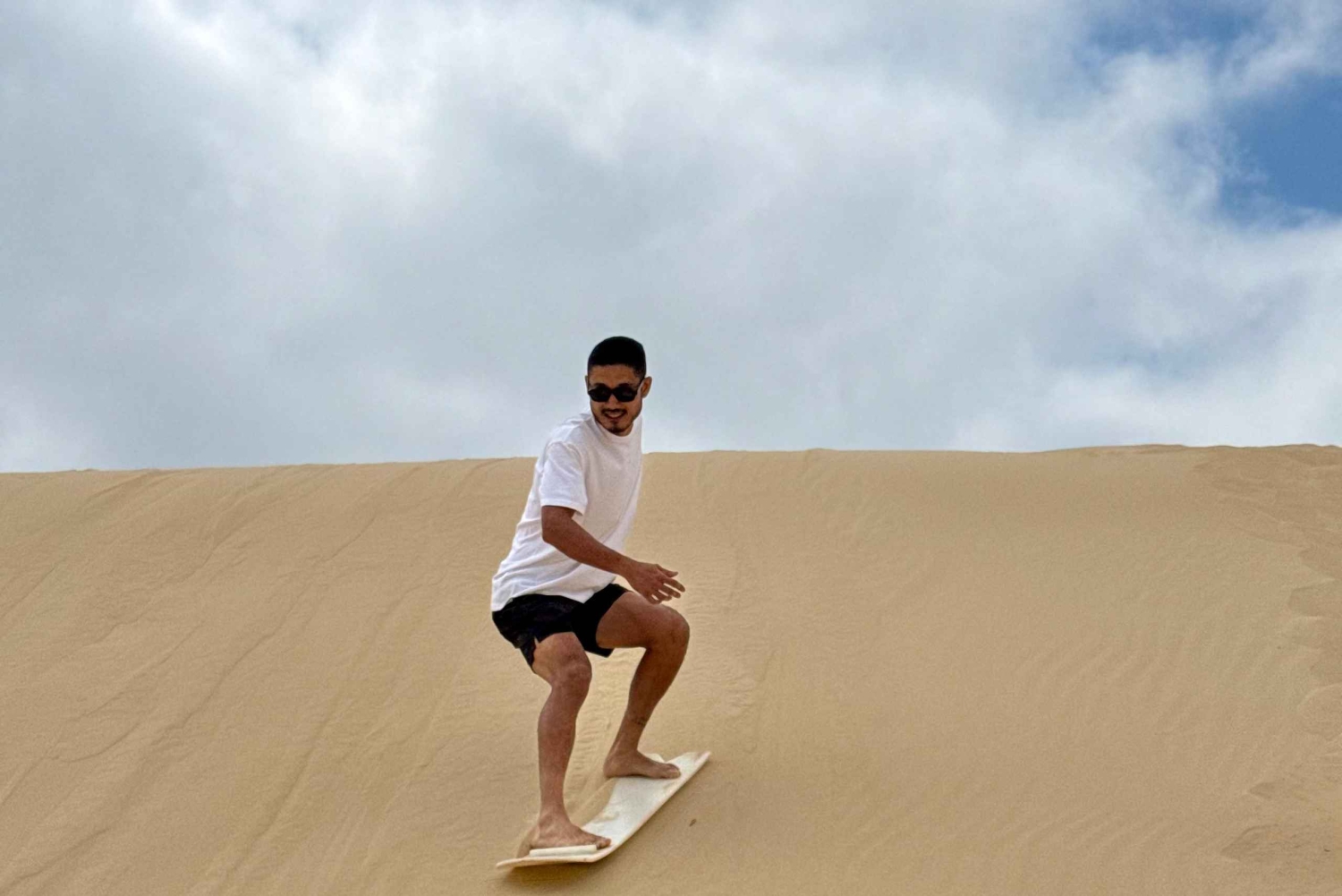 From Sydney: Port Stephens, Anna Bay, Sandboarding & Hike