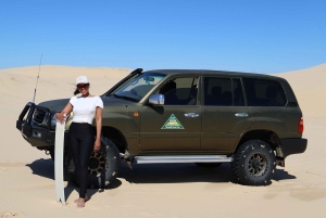 From Sydney: Port Stephens, Anna Bay, Sandboarding & Hike