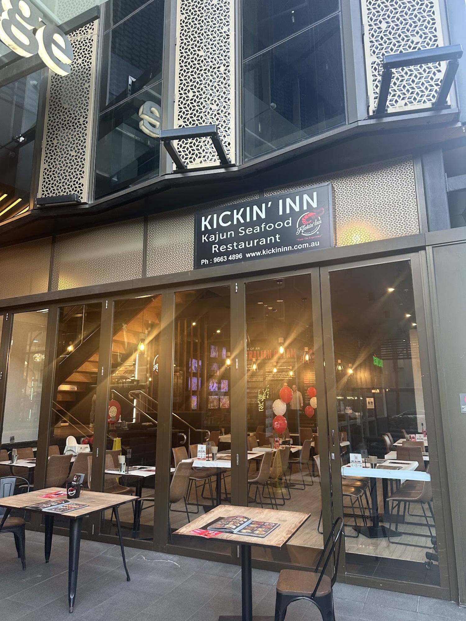 Kickin'Inn Zetland