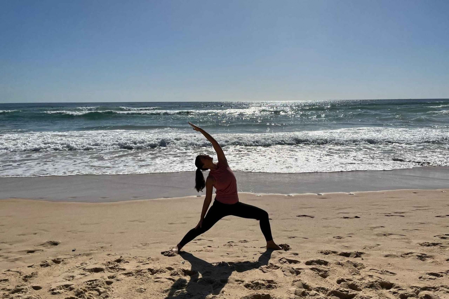 Corso di yoga sulla spiaggia di Manly