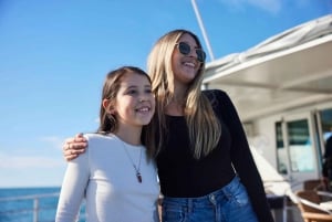 Mother's Day Sydney Harbour Cruise with Lunch and Drinks