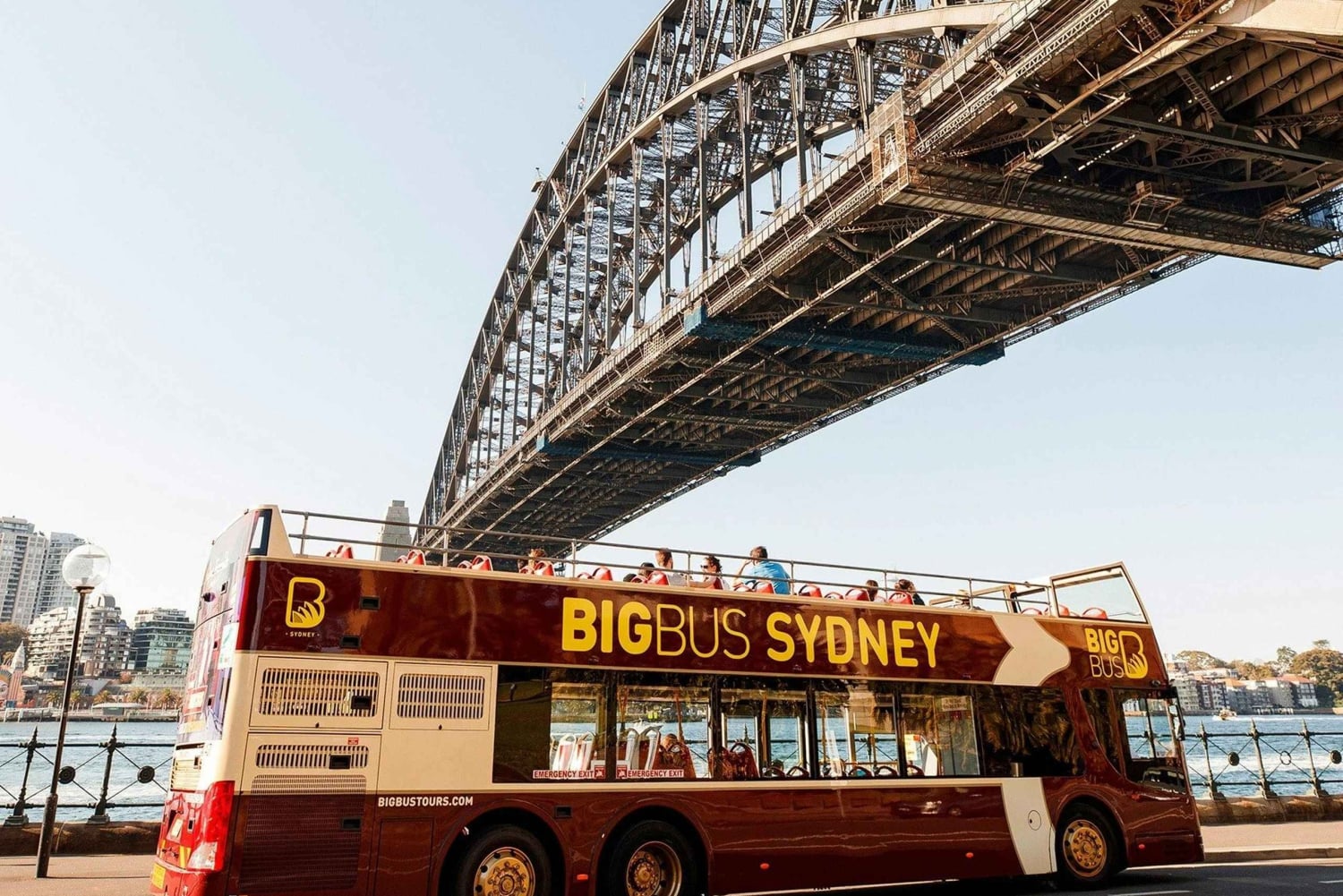 Port Stephens Experience + Sydney Hop-on-Hop-off-bussbillett