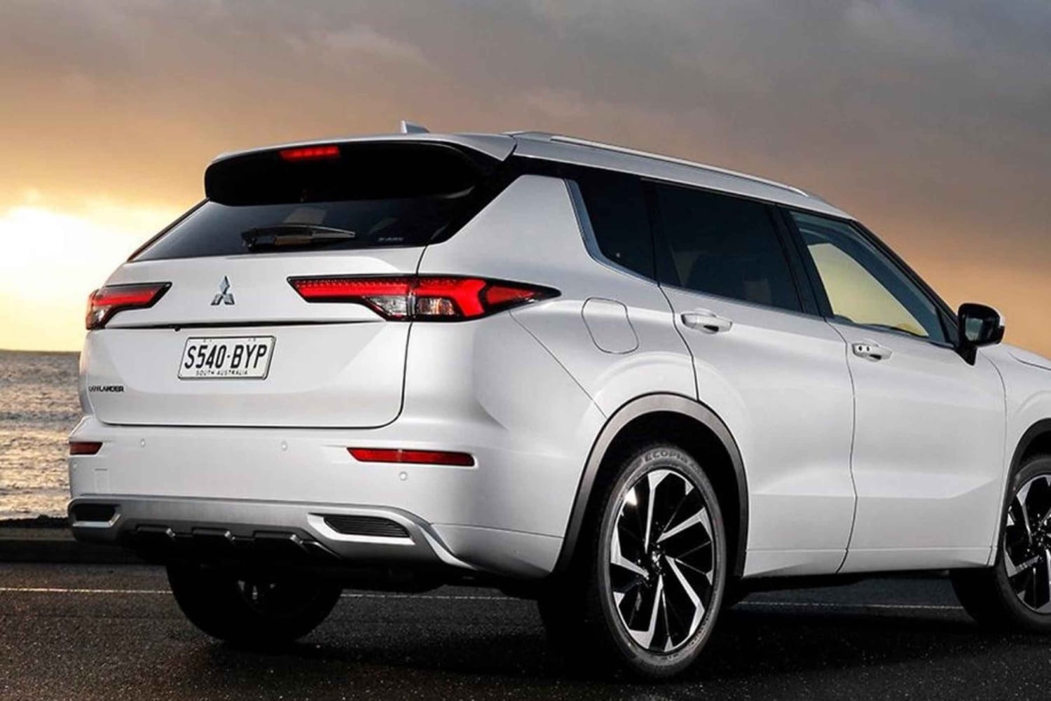 Premium lentokenttäkuljetus Western Suburbsiin