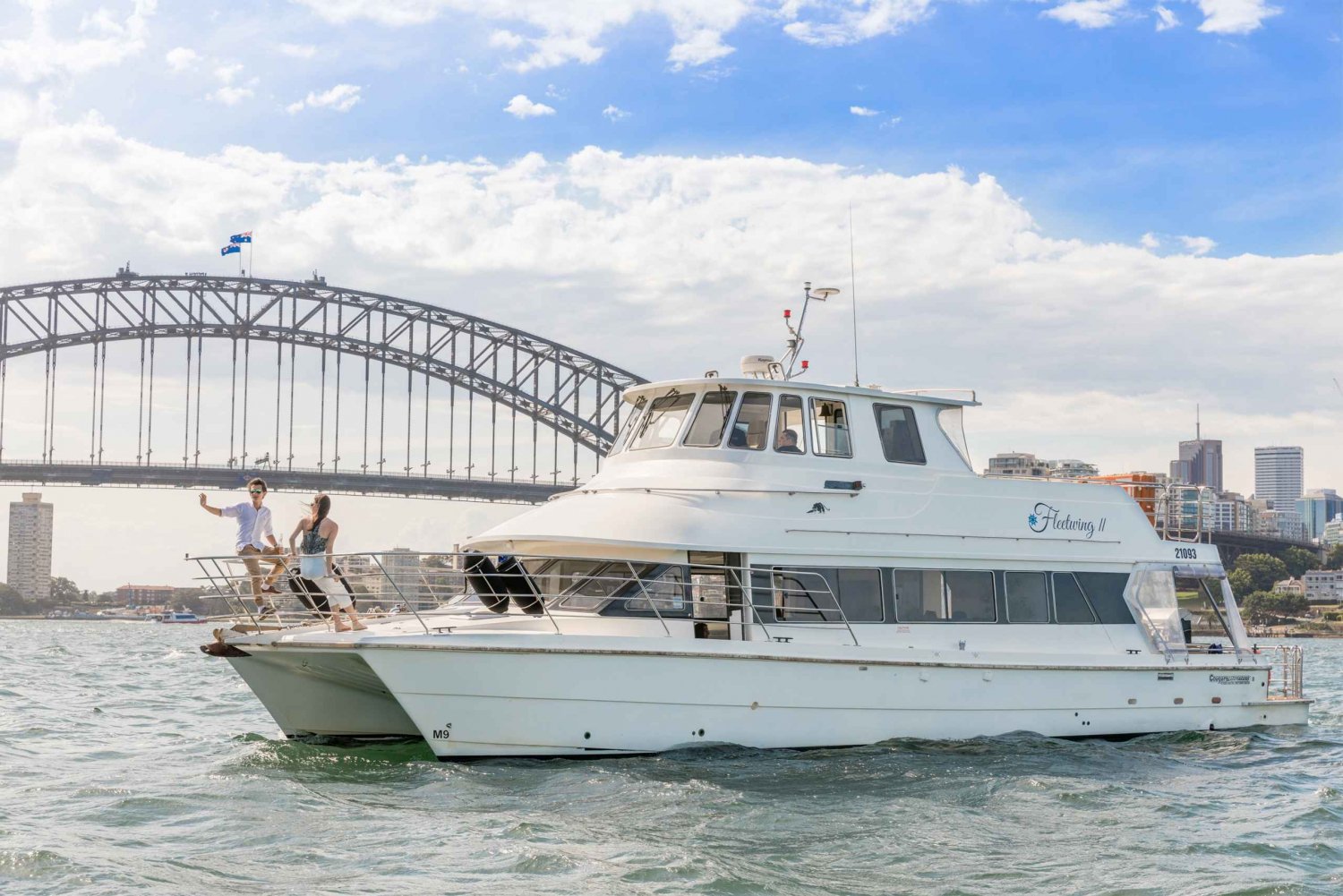 Sydney: 1.5 Hour Vivid Harbor Cruise with Canapes