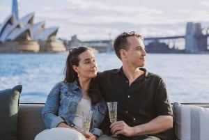 Sydney: 2-Hour Luxury Private Yacht Sunset Cruise
