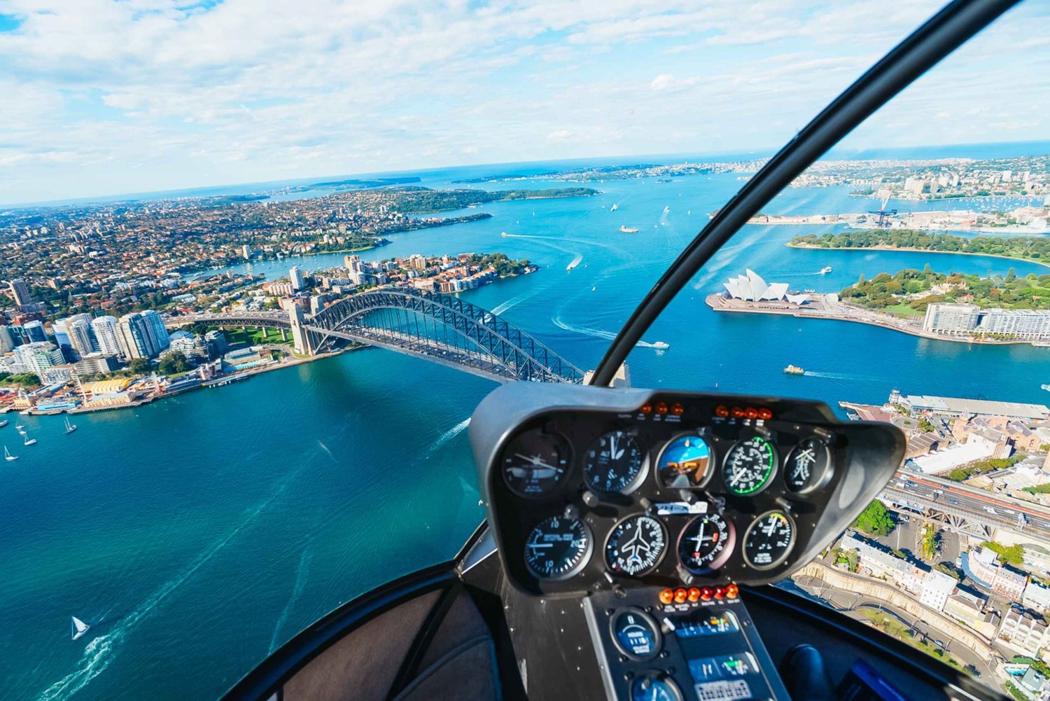 Sydney: 20-Minute Shared Helicopter Ride over Sydney Harbour