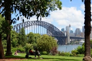 Sydney: A harbour foreshore walk to Lavender Bay Audio Guide