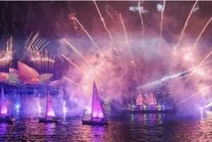 Sydney: Australia Day Dinner Cruise with Fireworks
