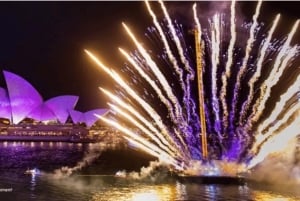 Sydney: Australia Day Dinner Cruise with Fireworks