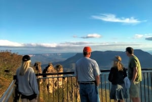 Sydney: Blue Mountains Late Start Tour with Walks & Wildlife