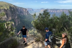 Sydney: Blue Mountains Late Start Tour with Walks & Wildlife