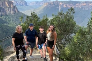 Sydney: Blue Mountains Late Start Tour with Walks & Wildlife