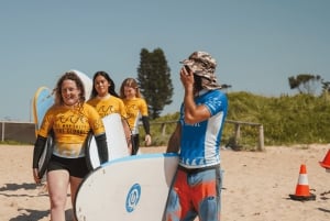 Sydney Clase de surf en grupo en la playa de Dee Why