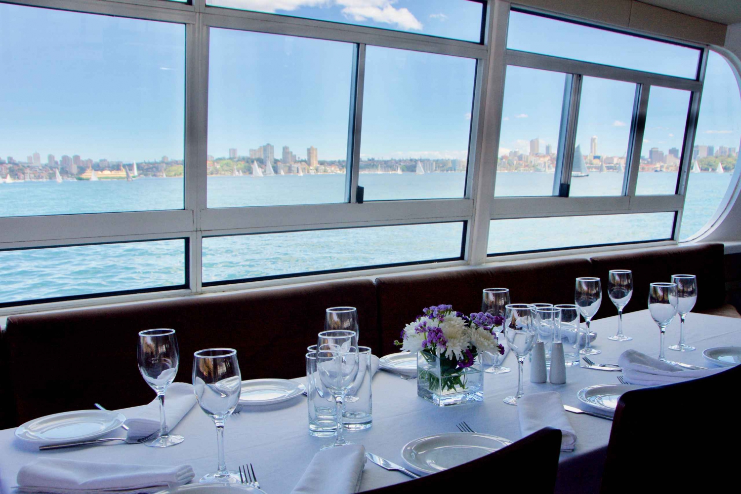 Sydney: Harbor Cruise with Gourmet Lunch and Beverages