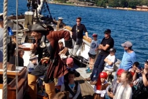 Porto di Sydney: Crociera teatrale dei pirati