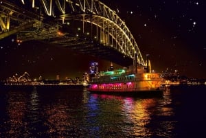 Sydney Harbour: Cabaret Cruise with 3-Course Dinner