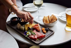 シドニー：ハーバークルーズ（シャルキュトリーボード＆ドリンク付