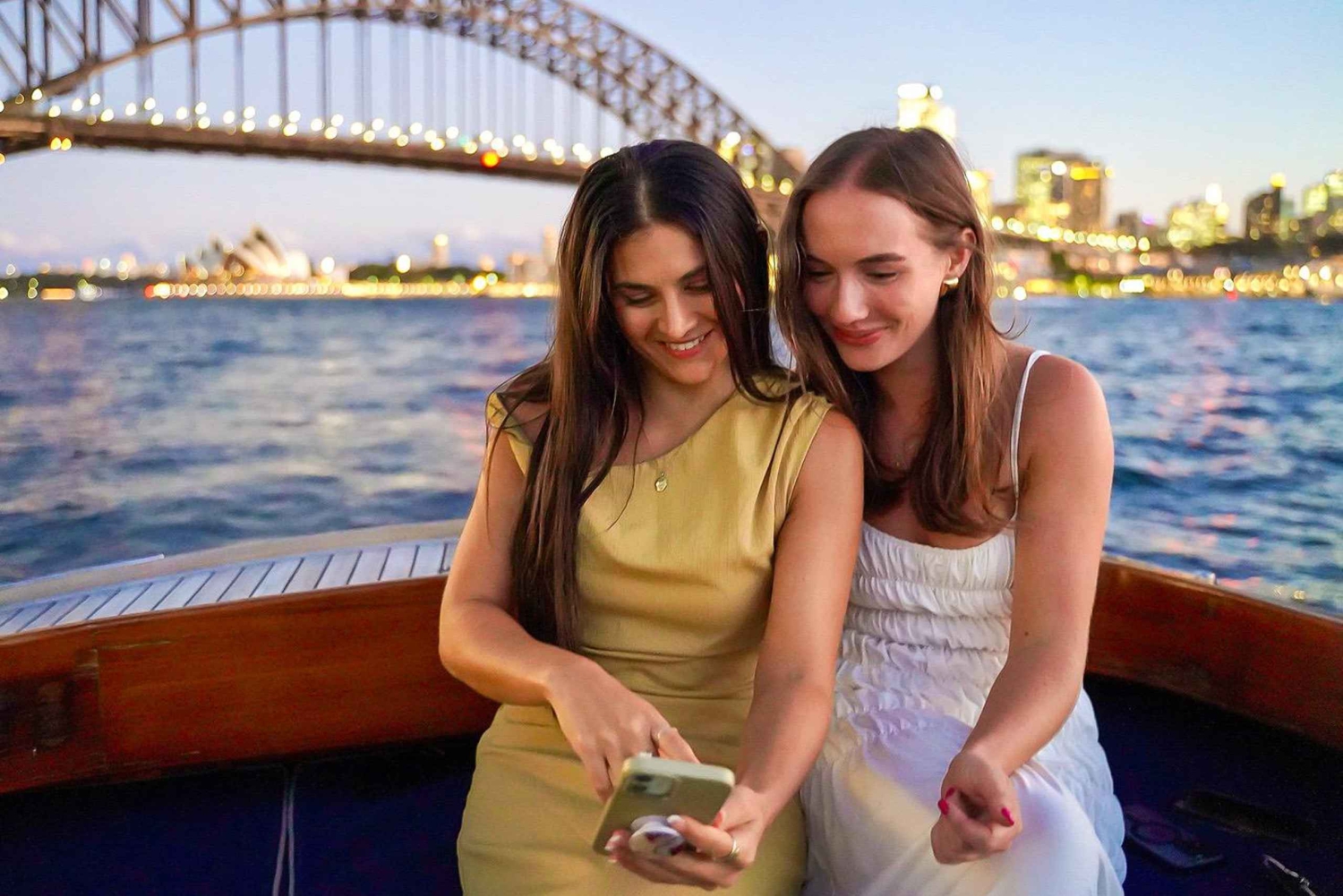 Sydney Harbour Iconic Sunset Selfies Tour