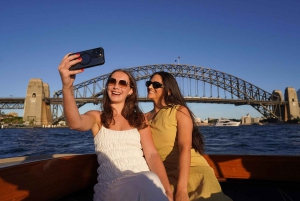 Sydney Harbour Iconic Sunset Selfies Tour