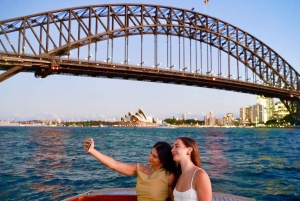 Sydney Harbour Iconic Sunset Selfies Tour