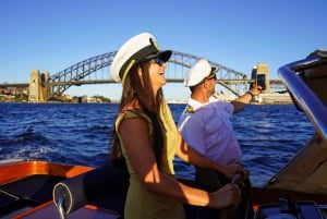 Sydney Harbour Iconic Sunset Selfies Tour