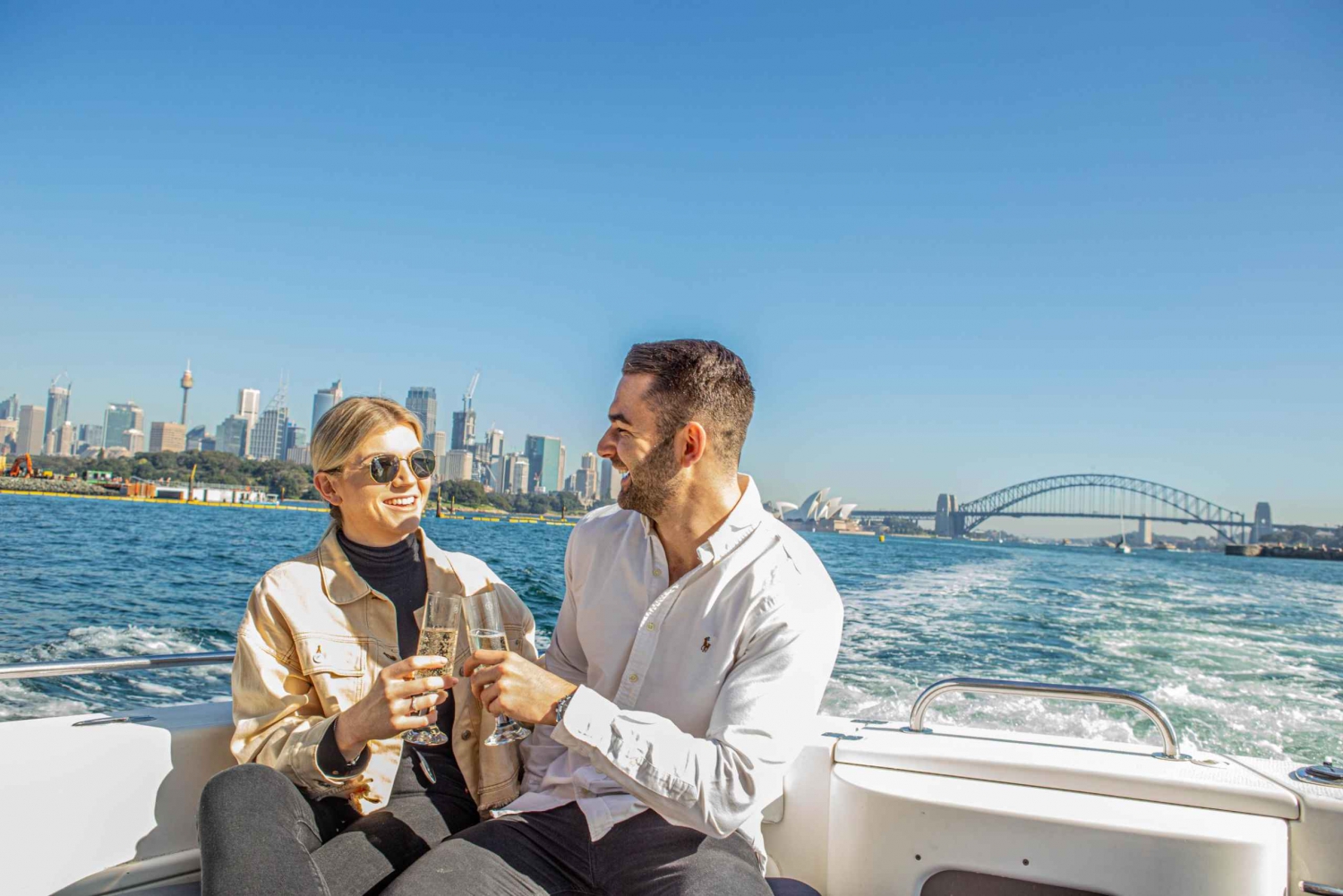 Sydney Harbour: Luxuriöse Kreuzfahrt mit mehreren Haltestellen und progressivem Mittagessen
