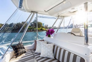 Sydney Harbour: Luksus Multi-Stop Progressive Lunch Cruise