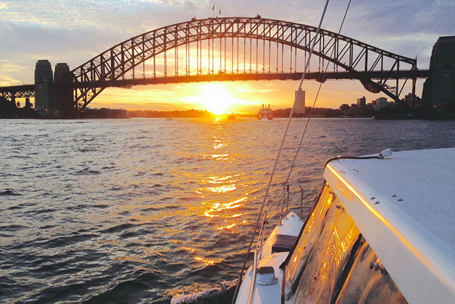 Sydney Harbour: Cruzeiro de catamarã ao pôr do sol