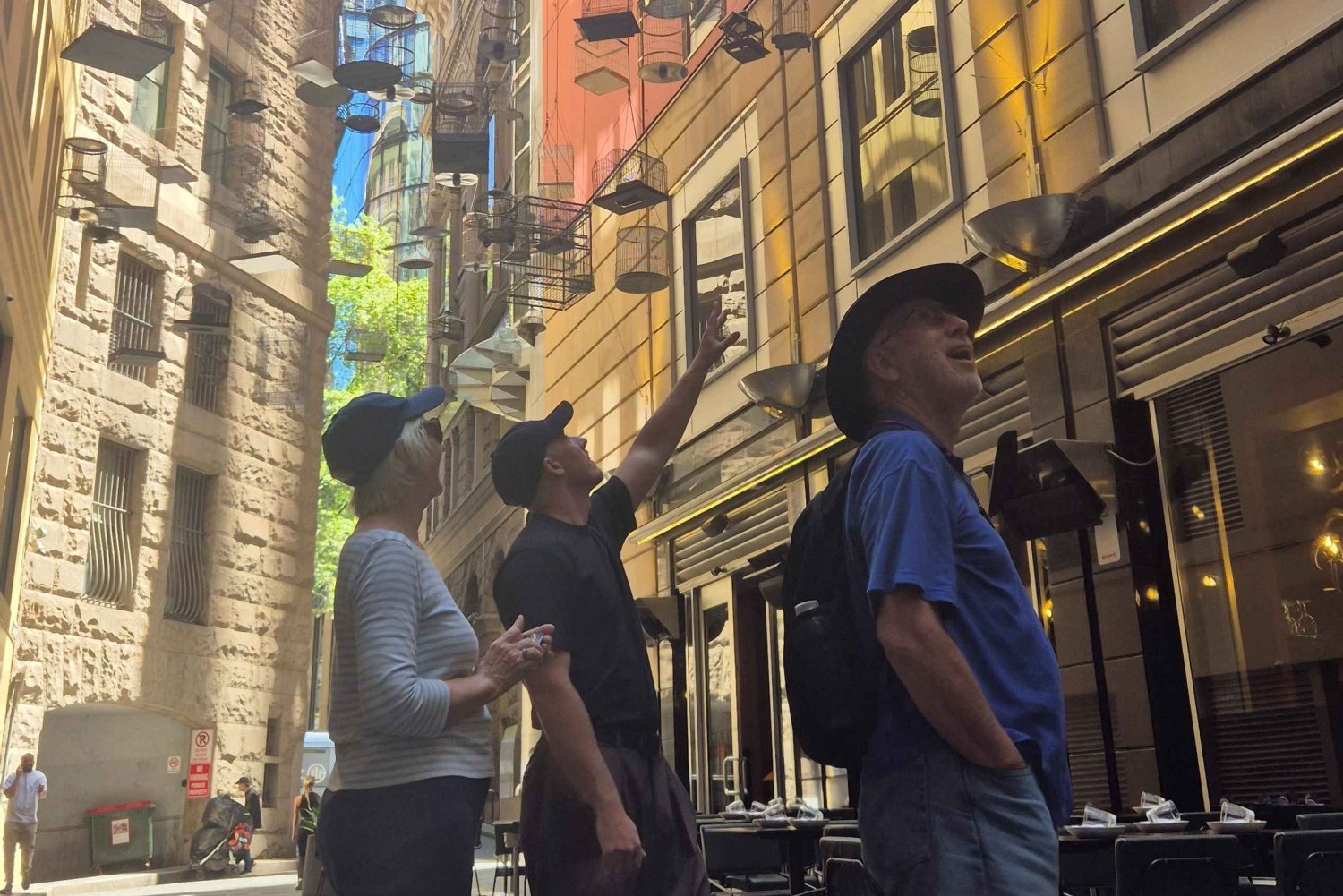 Sydney: Harbour Walking Tour With Controversial Characters