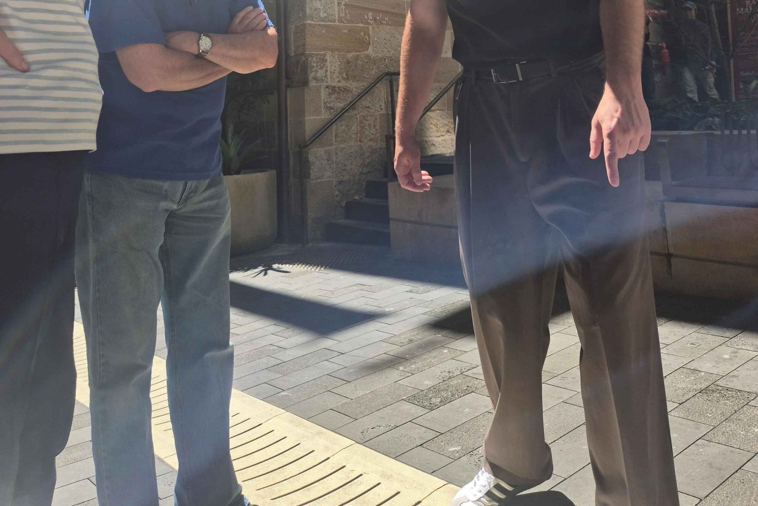 Sydney: Harbour Walking Tour With Controversial Characters