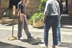 Sydney: Harbour Walking Tour With Controversial Characters