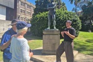 Sydney: Harbour Walking Tour With Controversial Characters