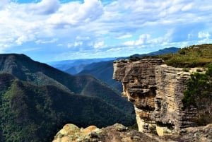 Sydney: Jenolan Caves Blue Mountains Day Tour & River Cruise