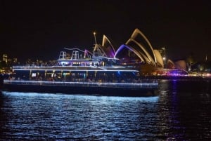 Sydney: Kryssning på nyårsafton 2025 Bella Vista