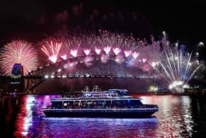Sydney: Kryssning på nyårsafton 2025 Bella Vista