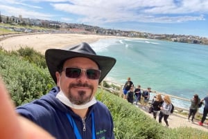 Sydney: Private Bondi Beach and The Rocks City Tour