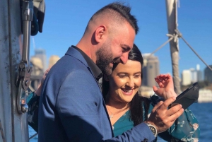 Sydney: Romantic Valentine's Day Sunset Cruise