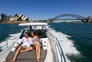 Sydney: Secrets-kryssning med lunch på Famous Yacht Club