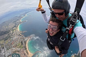 Sydney, Shellharbour: Skydive with Beachside Landing