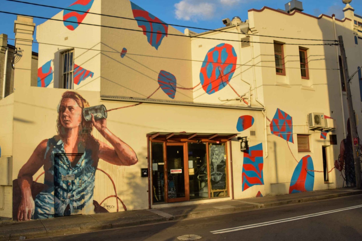 Sydney: Street Art and Multicultural Food Walking Tour