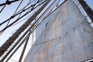 Sydney: Tall Ship Harbor Rejs z kolacją o zmierzchu