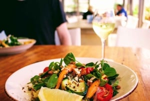 Sydney: Wildlife, Waterfalls and Wine Small Group Tour