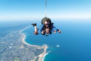 Sydney, Wollongong: salto en paracaídas tándem desde una playa de 15.000 pies