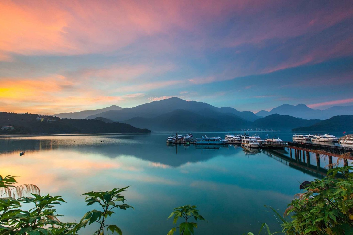 🛥️ Yksityinen 1 päivän Sun Moon Lake Escape Tour Taipeista käsin