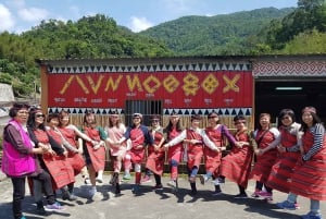 Tour de 1 día a la tribu Atayal desde Taipéi (chárter privado)