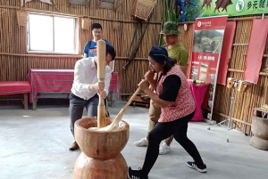 Tour de 1 día a la tribu Atayal desde Taipéi (chárter privado)