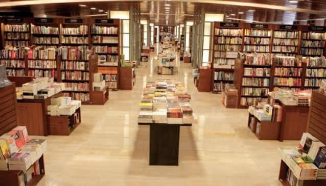 Eslite Bookstore DunHua