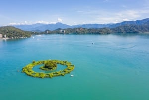 Taipeista: Nantou ja Sun Moon -järven näköala ja heimokierros