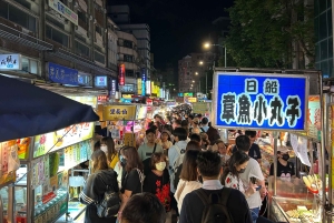 From Taipei: Water Activities Day Tour with Night Market